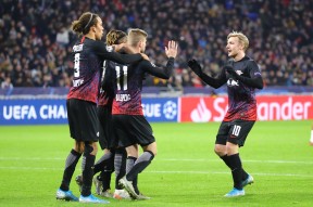 葡超窗口期走向成谜，阿贾克斯再遭质疑，压力陡增，团队化学反应显著的简单介绍-9九游线上娱乐